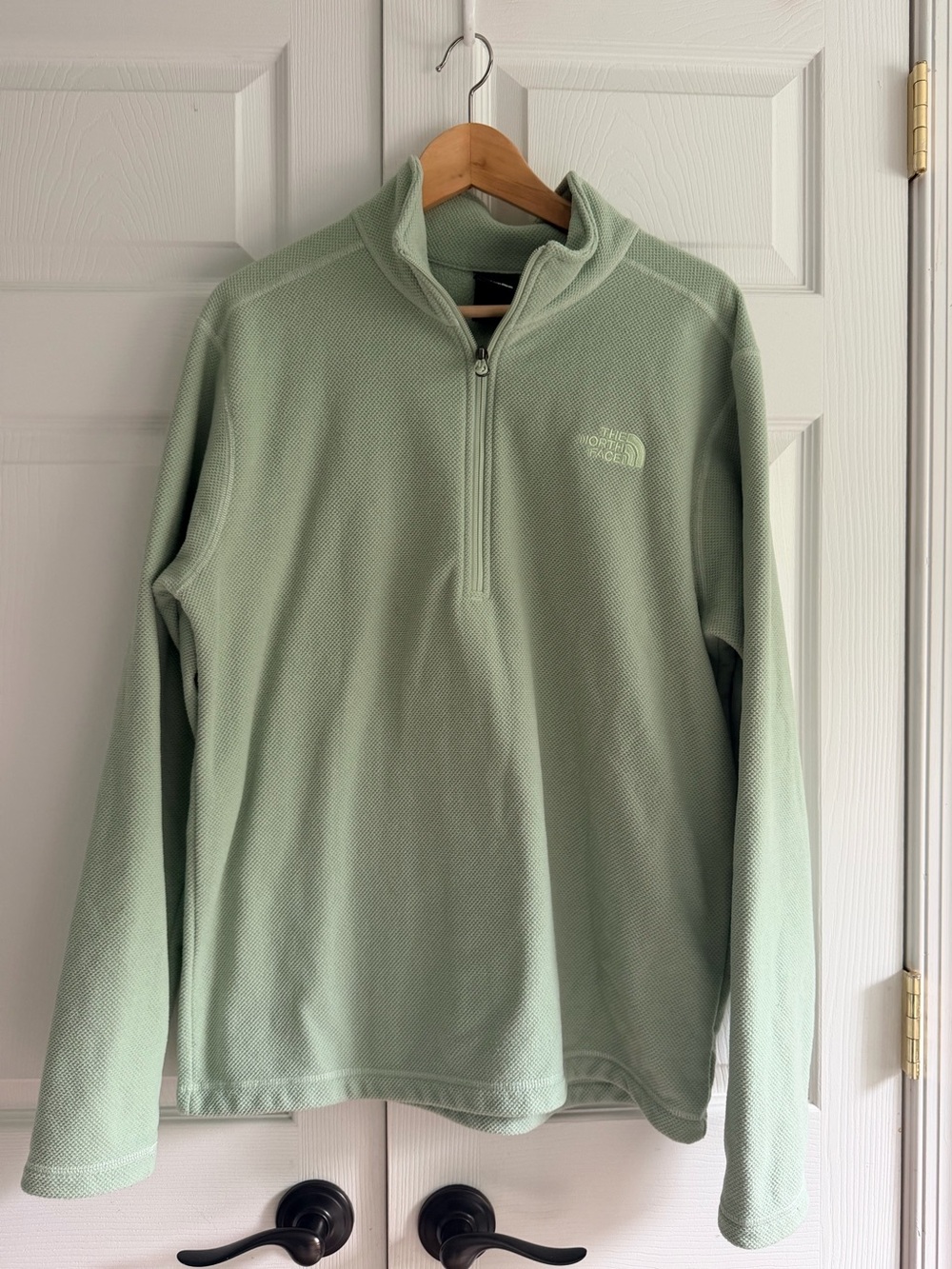 The North Face Fleece Pullover Men’s Large Green 1/4 Zip Textured Logo